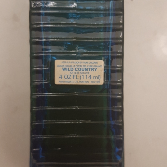 Snow sled Wild Country Avon aftershave - Picture 3 of 3